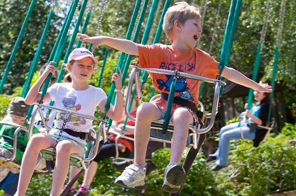 gullivers world discount code